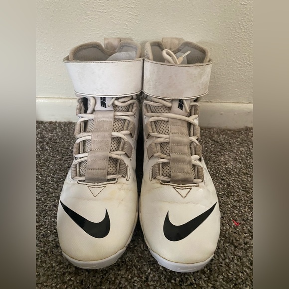 Nike Other - Men’s football cleats size 9